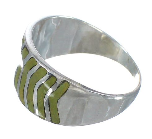 Turquoise Jewelry Authentic Sterling Silver Southwestern Ring Size 6-1/4 AX93050