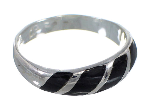 Jet And Sterling Silver Jewelry Ring Size 5 VX59926